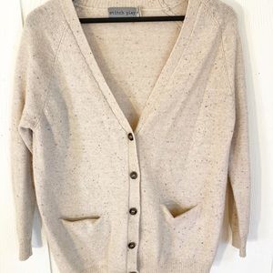 Stitch and play tunic style sweater with front pockets